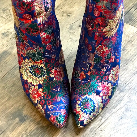 QUPID Milia in Blue - Picture 2 of 3